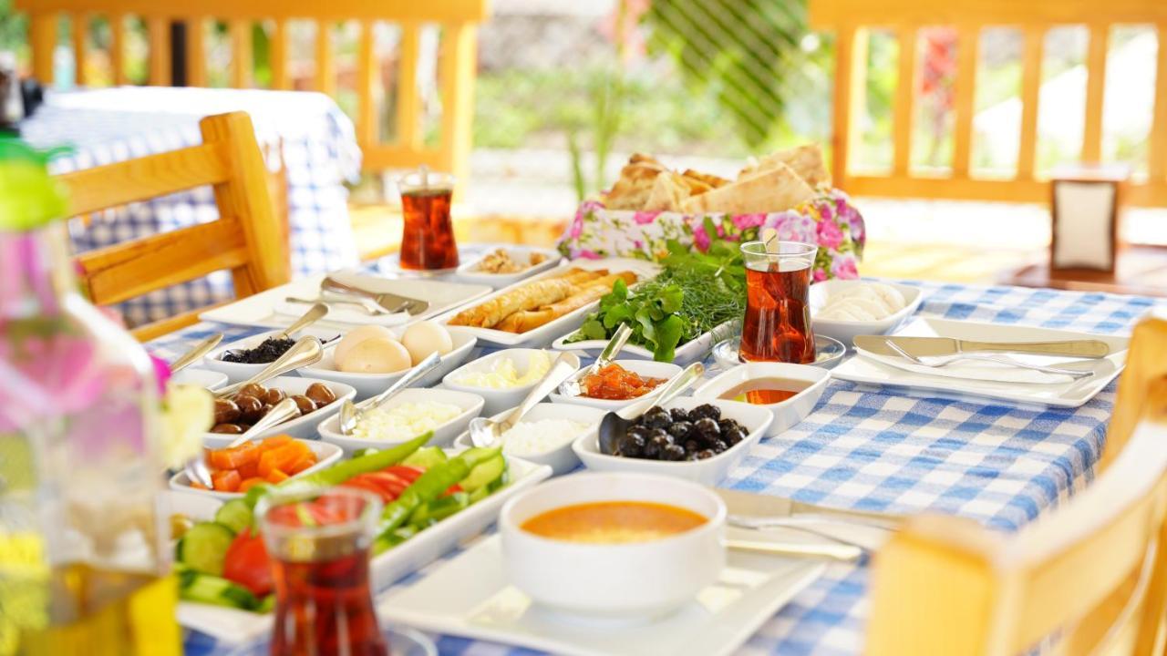 Milas Yelken Bungalov Bed & Breakfast エクステリア 写真